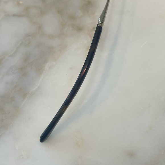 Chanel Gold Mirror Aviator Sunglasses. Excellent like new condition. - Picture 3 of 12